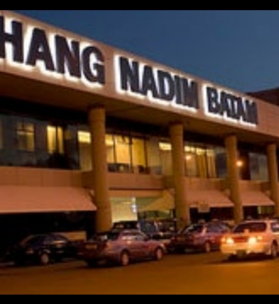 Lampu Runway Bandara Hang Nadim Mati, Jadwal Penerbangan ...